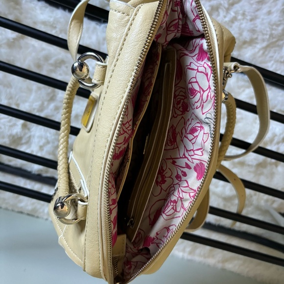 GUESS BAG - Picture 10 of 10